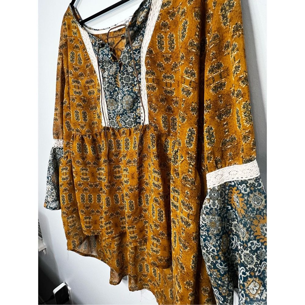 Maurice’s Flowy Boho Summer Top Size 3 Gold Indie Blouse